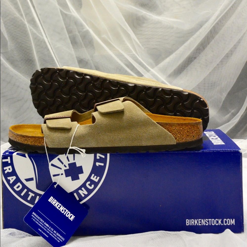 Birkenstock Arizona Taupe leather sandals